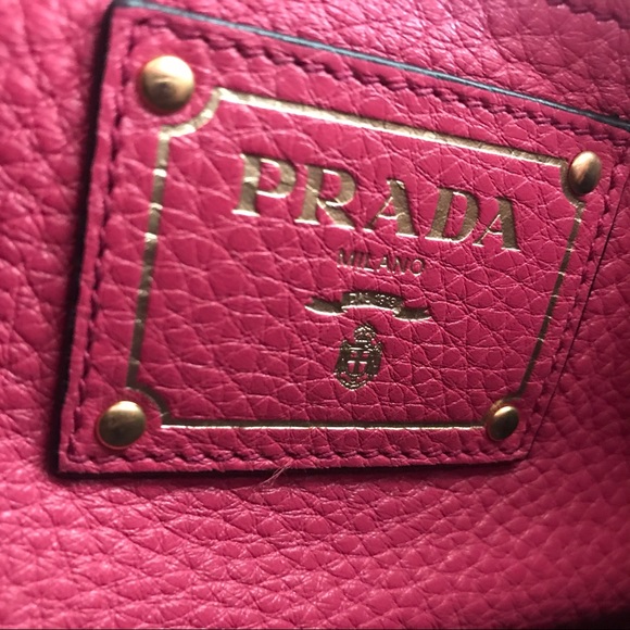 100% Authentic Prada Fuchsia Leather Crossbody - Picture 8 of 8